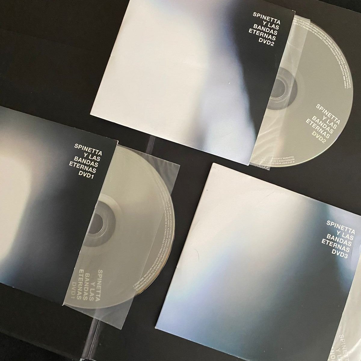 Spinetta y las bandas eternas - Libro Boxset 3 CDs y 3 DVDs.