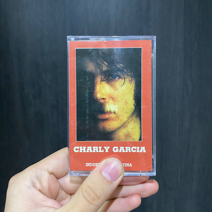 Yendo de la cama al living - Charly Garcia.