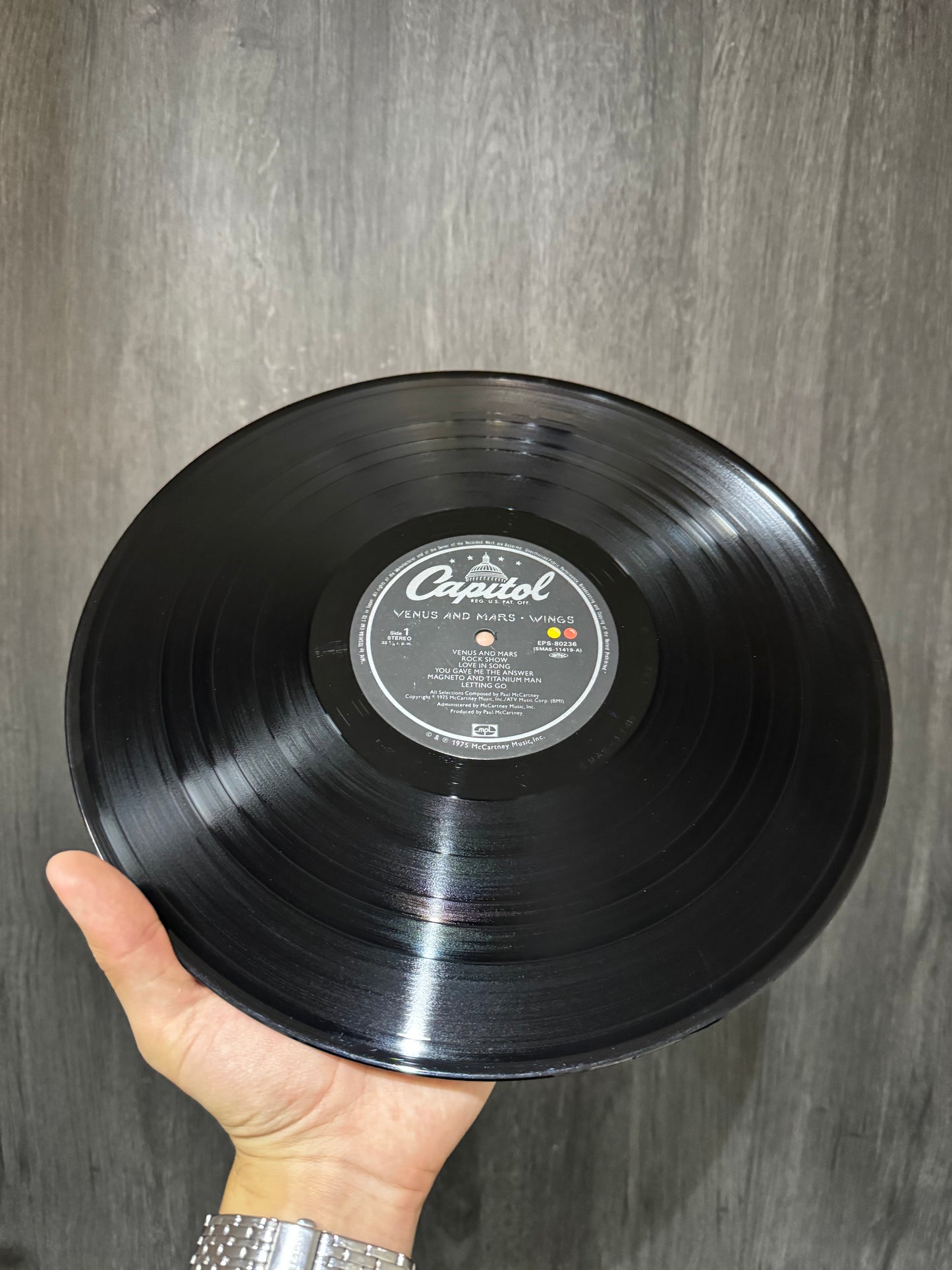 WINGS - VENUS AND MARS LP EDICION JAPONESA